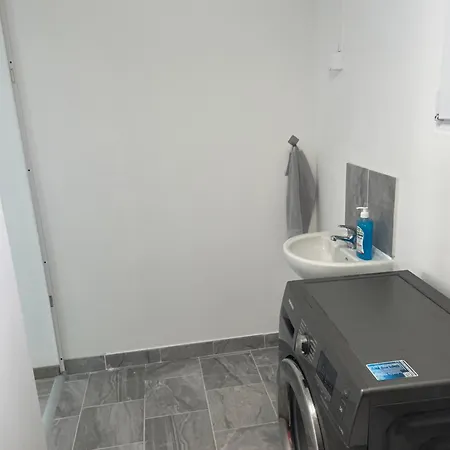 Apartmán Kishomes-munkasszallas Es Alberlet Nagydorog