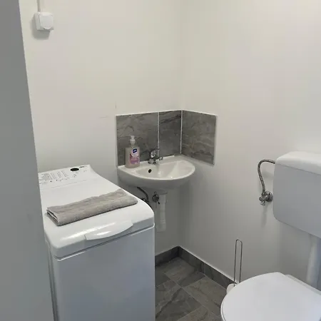 Kishomes-munkasszallas Es Alberlet Apartmán Nagydorog